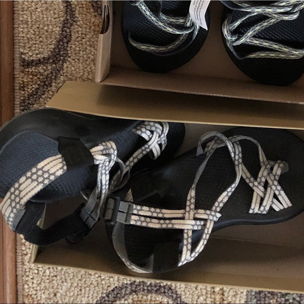 Chacos size 4 NWOT